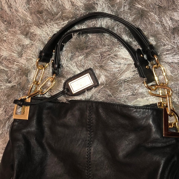 Badgley Mischka Emily Black Leather Handbag - Picture 5 of 8